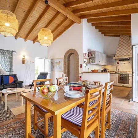 Alaia - The Perfect Getaway Villa